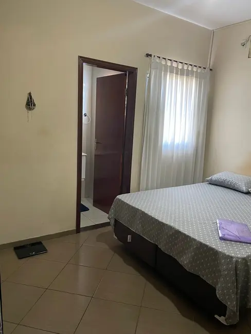 Foto 4 de Casa com 2 quartos à venda, 61m2 em Pindamonhangaba - SP