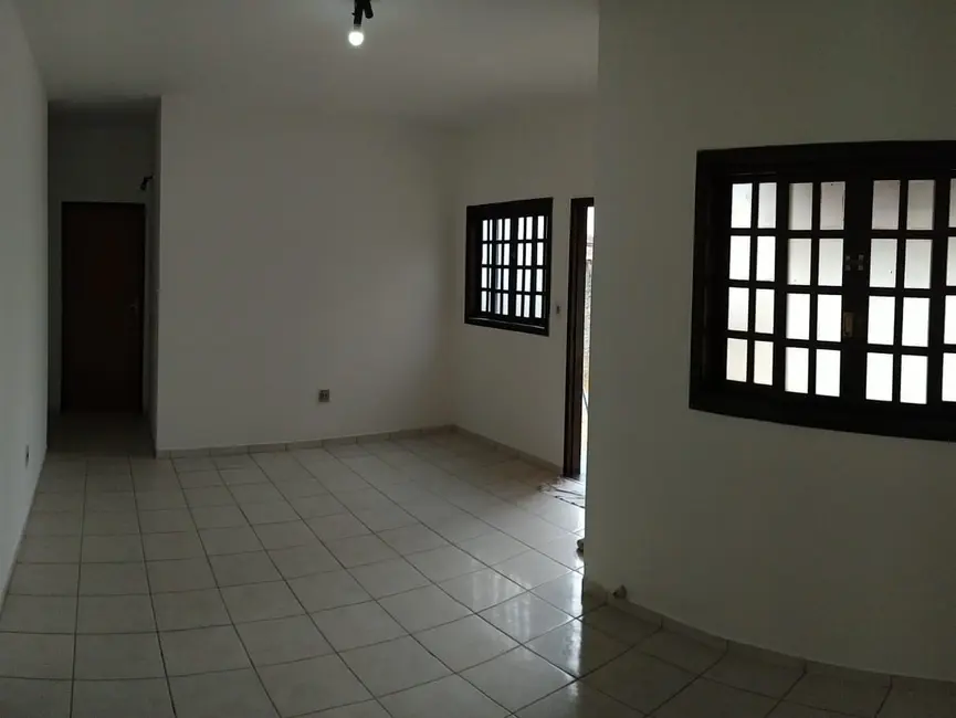 Foto 4 de Casa com 3 quartos à venda, 95m2 em Residencial e Comercial Cidade Morumbi, Pindamonhangaba - SP