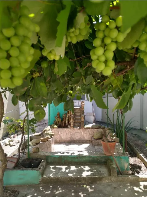 Foto 4 de Sobrado com 5 quartos à venda, 270m2 em Jardim Santa Tereza, Taubate - SP