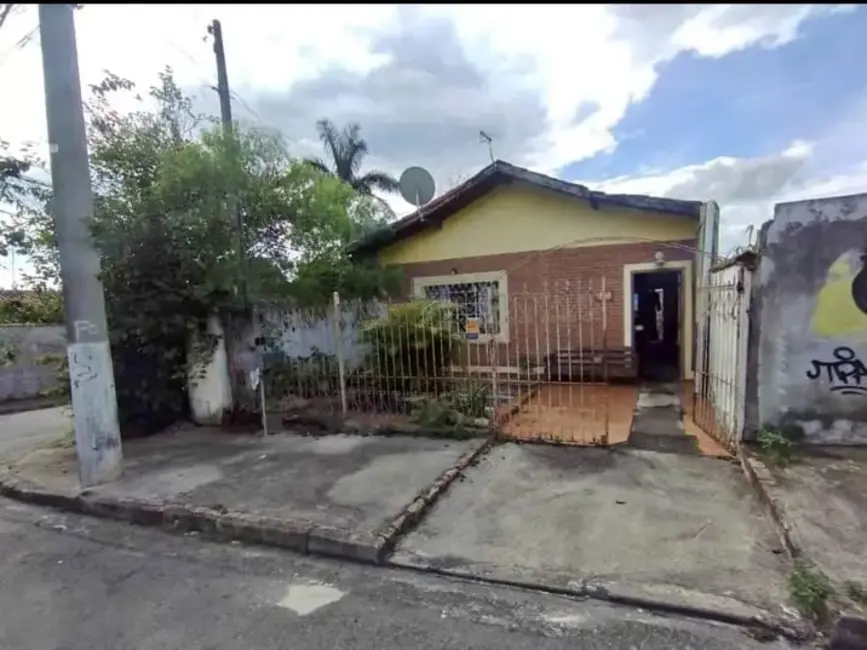 Foto 1 de Casa com 3 quartos à venda, 225m2 em Santana, Pindamonhangaba - SP