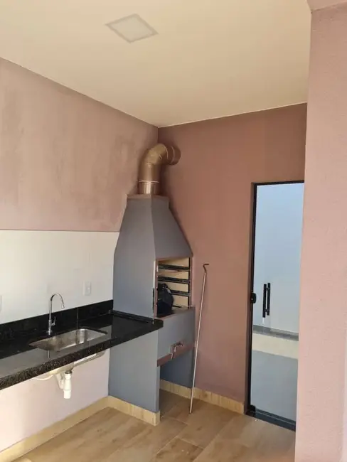 Foto 7 de Sobrado com 3 quartos à venda, 173m2 em Parque São Domingos, Pindamonhangaba - SP