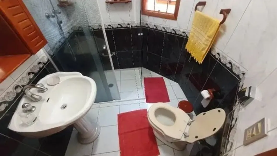Foto 8 de Casa com 3 quartos à venda, 190m2 em Jardim Maria Cândida, Cacapava - SP