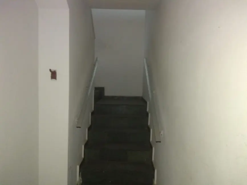 Foto 9 de Sobrado com 3 quartos à venda, 180m2 em Centro, Taubate - SP