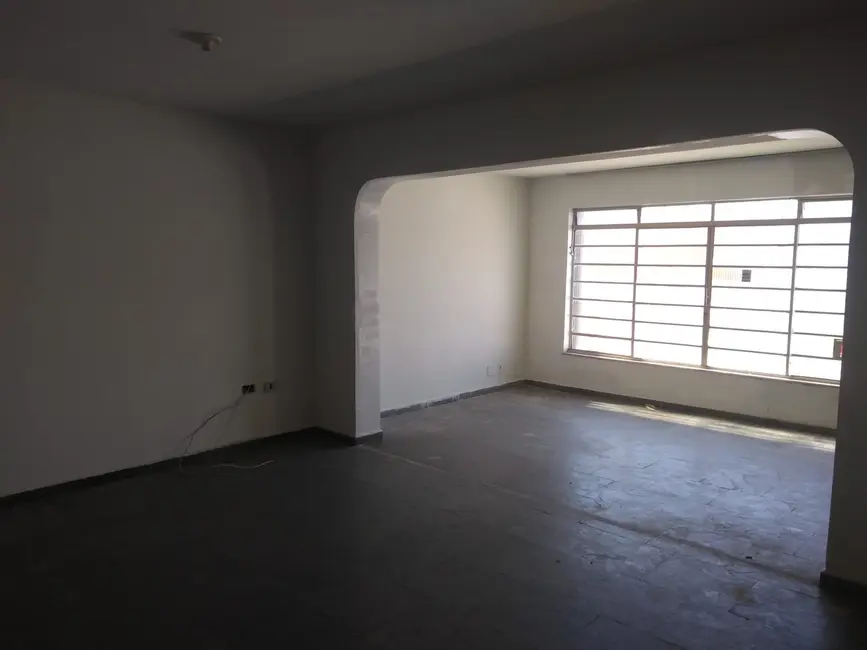 Foto 4 de Sobrado com 3 quartos à venda, 180m2 em Centro, Taubate - SP