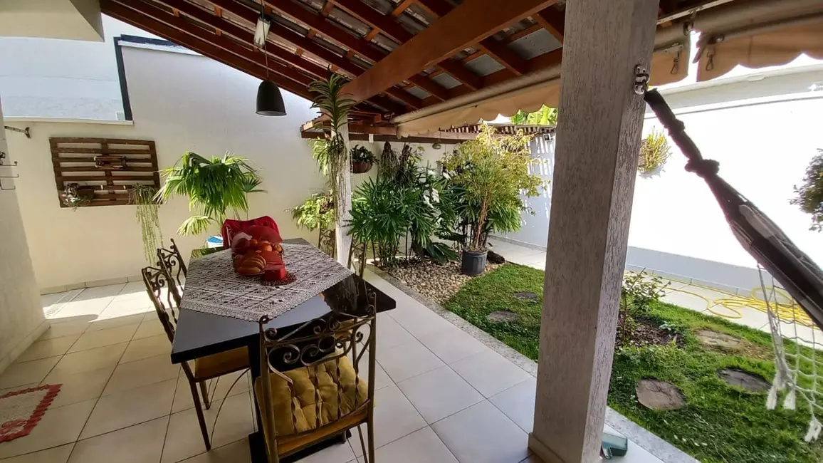 Foto 9 de Casa de Condomínio com 3 quartos à venda, 179m2 em Piracangaguá, Taubate - SP