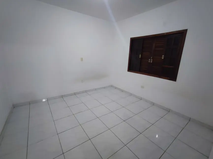 Foto 3 de Sobrado com 3 quartos à venda, 200m2 em Bela Vista, Pindamonhangaba - SP