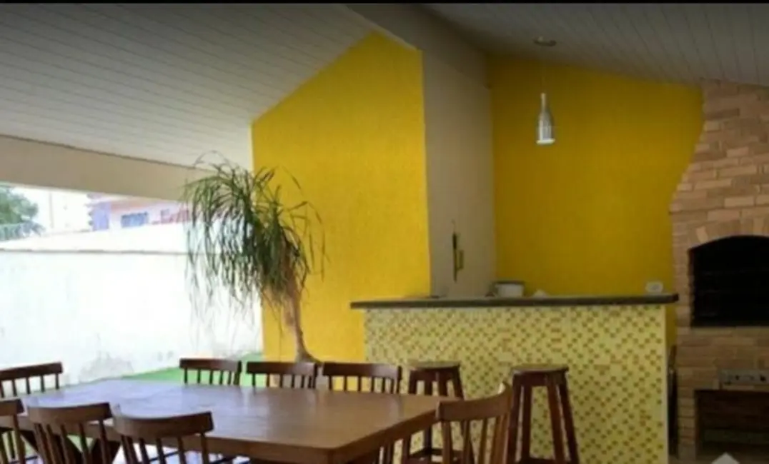 Foto 9 de Sobrado com 4 quartos à venda, 220m2 em Parque São Luís, Taubate - SP