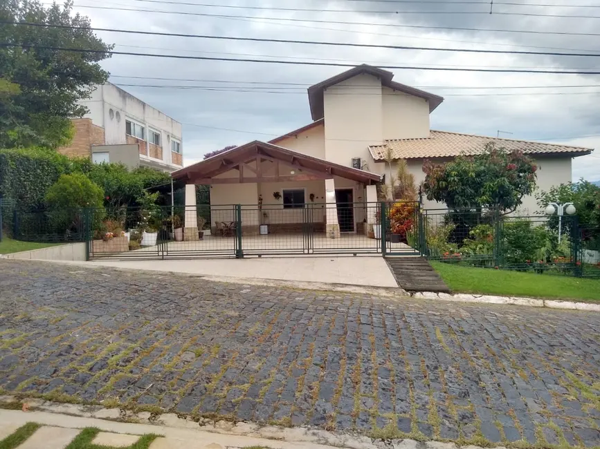 Foto 1 de Casa de Condomínio com 5 quartos à venda, 260m2 em São Dimas, Guaratingueta - SP