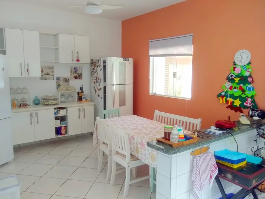 Foto 8 de Casa de Condomínio com 5 quartos à venda, 260m2 em São Dimas, Guaratingueta - SP