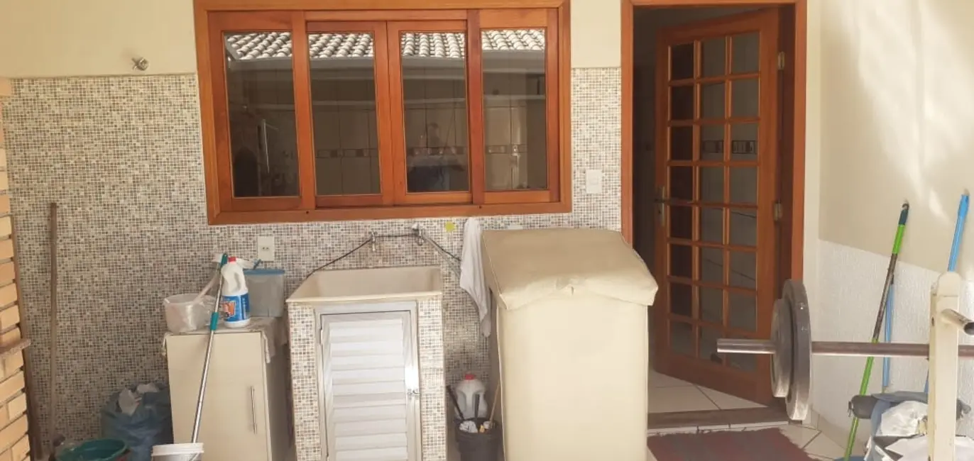 Foto 4 de Casa com 3 quartos à venda, 200m2 em Vila Rica, Pindamonhangaba - SP