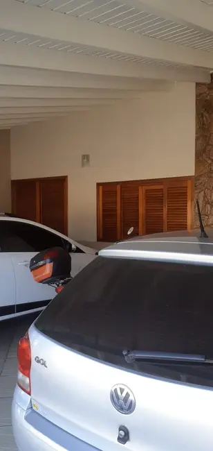 Foto 2 de Casa com 3 quartos à venda, 200m2 em Vila Rica, Pindamonhangaba - SP