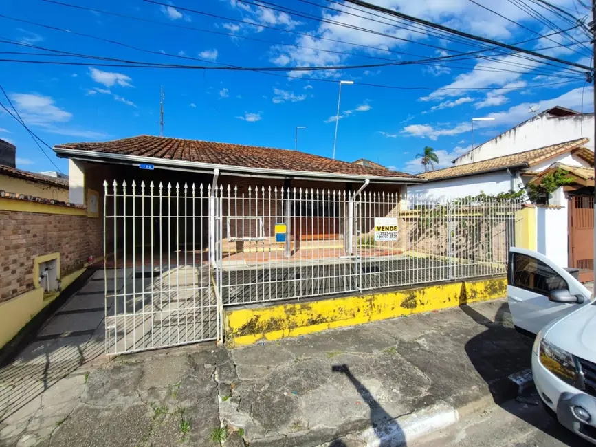 Casa com 3 quartos à venda, 202m2 em Bosque da Princesa, Pindamonhangaba - SP - imagem 2 Foto 2 de Casa com 3 quartos à venda, 202m2 em Bosque da Princesa, Pindamonhangaba - SP