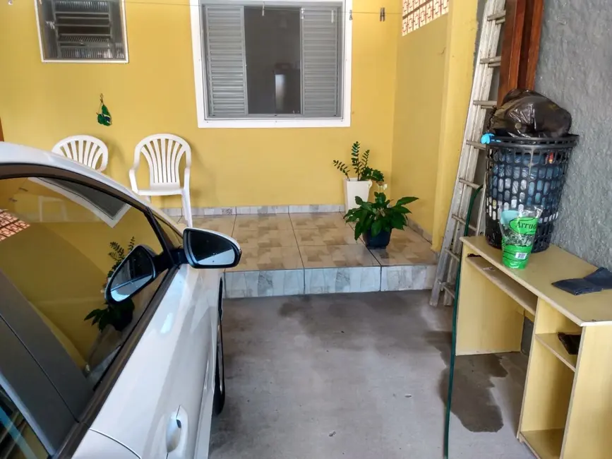 Foto 2 de Casa com 4 quartos à venda, 140m2 em Bela Vista, Pindamonhangaba - SP