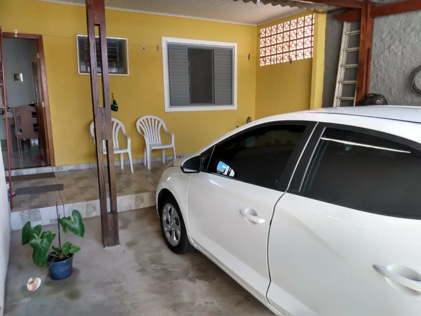 Foto 1 de Casa com 4 quartos à venda, 140m2 em Bela Vista, Pindamonhangaba - SP