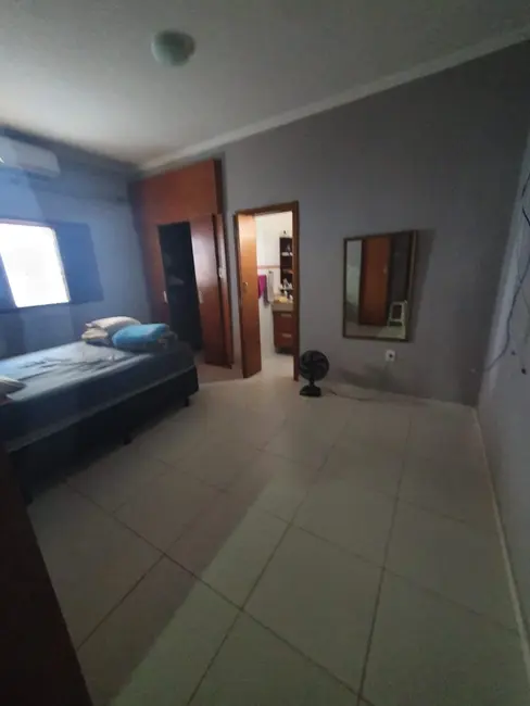 Foto 6 de Casa com 2 quartos à venda, 82m2 em Pindamonhangaba - SP