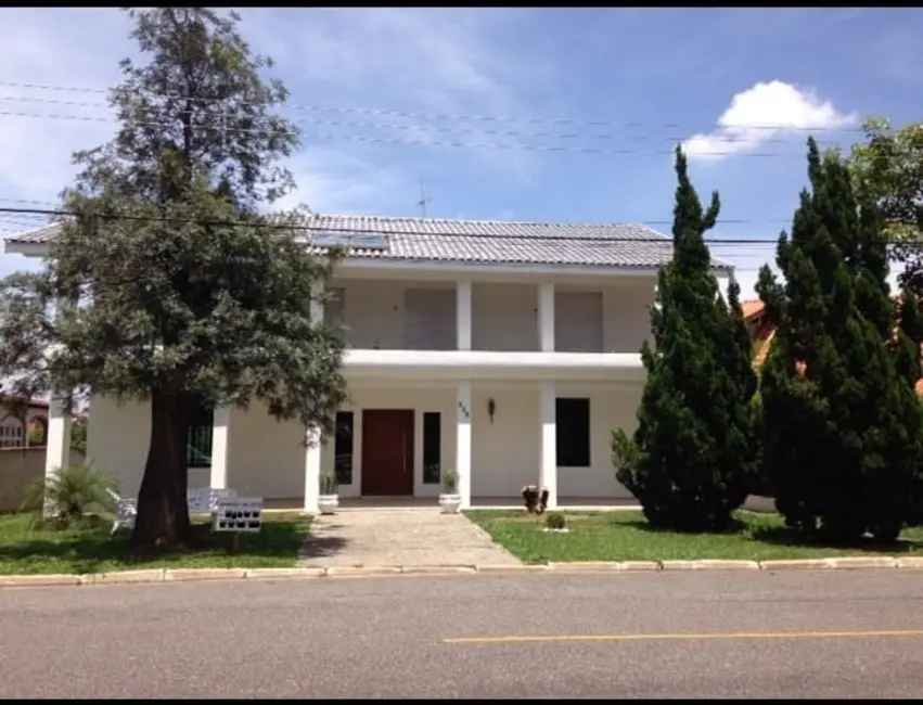Foto 1 de Sobrado com 4 quartos à venda, 420m2 em Socorro, Pindamonhangaba - SP