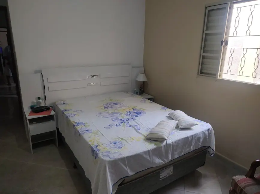 Foto 5 de Casa com 2 quartos à venda, 65m2 em Pindamonhangaba - SP