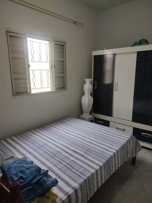 Foto 3 de Casa com 2 quartos à venda, 65m2 em Pindamonhangaba - SP