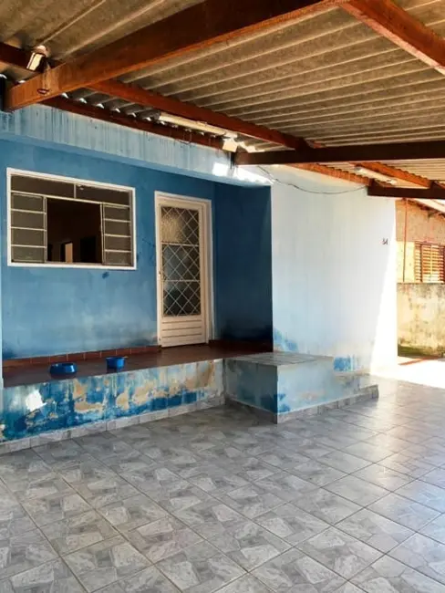 Foto 3 de Casa com 2 quartos à venda, 137m2 em Conjunto Residencial Araretama, Pindamonhangaba - SP