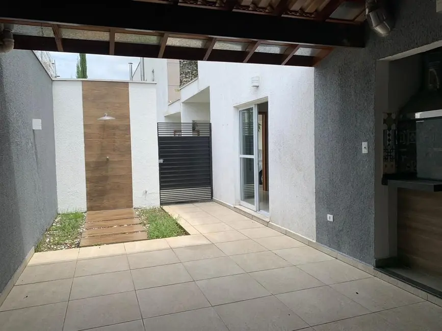 Foto 1 de Casa de Condomínio com 3 quartos à venda, 119m2 em Vila Areao, Taubate - SP