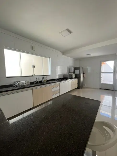 Casa de Condomínio com 4 quartos à venda, 253m2 em Sao Jose Dos Campos - SP - imagem 6 Foto 6 de Casa de Condomínio com 4 quartos à venda, 253m2 em Sao Jose Dos Campos - SP