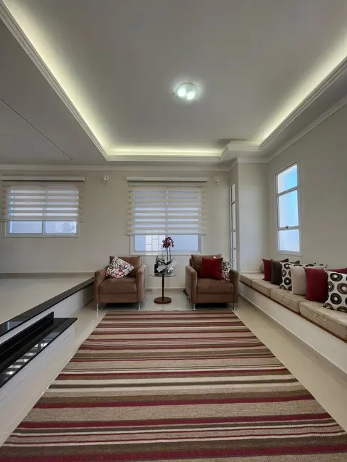 Foto 2 de Casa de Condomínio com 4 quartos à venda, 253m2 em Sao Jose Dos Campos - SP