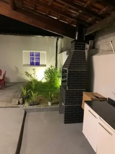 Foto 5 de Casa com 4 quartos à venda, 247m2 em Jardim Canuto Borges, Taubate - SP