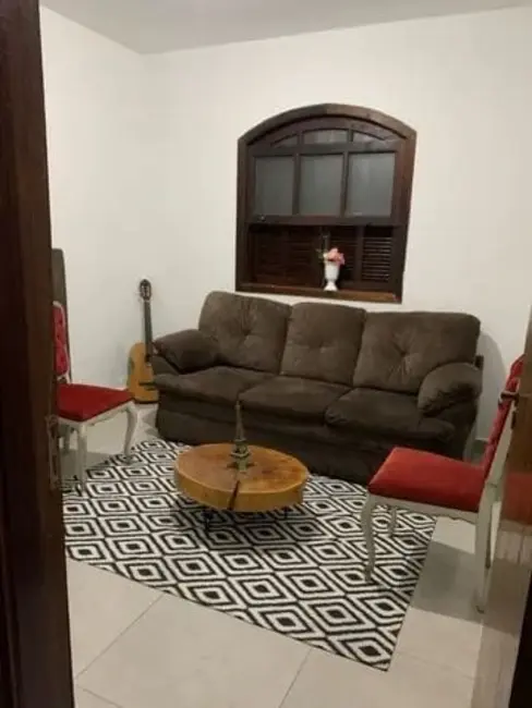 Foto 8 de Casa com 4 quartos à venda, 247m2 em Jardim Canuto Borges, Taubate - SP