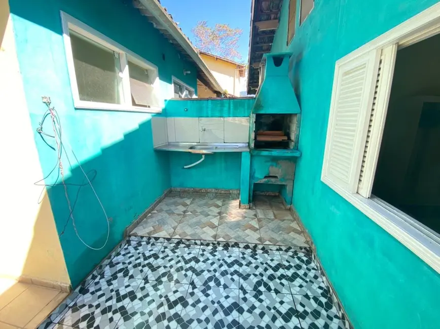 Foto 2 de Casa com 2 quartos à venda, 160m2 em Ubatuba - SP