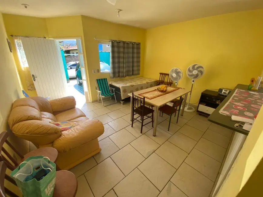 Casa com 2 quartos à venda, 160m2 em Ubatuba - SP - imagem 8 Foto 8 de Casa com 2 quartos à venda, 160m2 em Ubatuba - SP