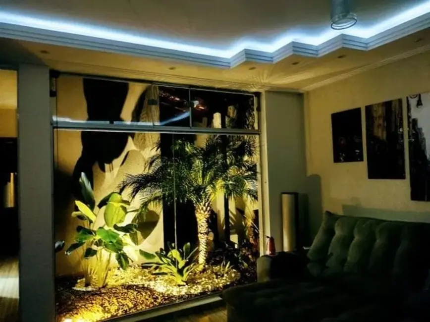 Foto 2 de Casa com 3 quartos à venda, 260m2 em Bosque da Saúde, Taubate - SP