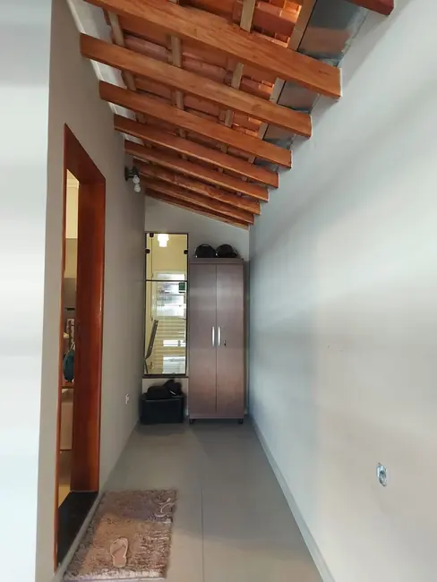 Foto 2 de Casa com 2 quartos à venda, 109m2 em Vista Alegre, Taubate - SP