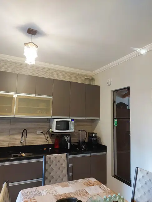 Foto 6 de Casa com 2 quartos à venda, 109m2 em Vista Alegre, Taubate - SP