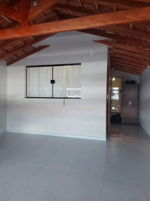 Foto 1 de Casa com 2 quartos à venda, 109m2 em Vista Alegre, Taubate - SP