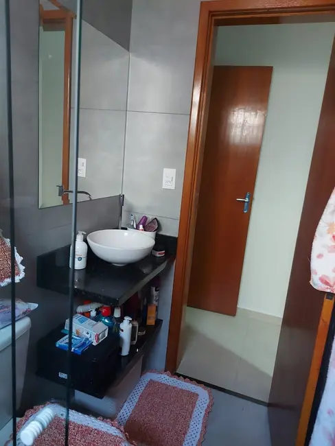 Foto 9 de Casa com 2 quartos à venda, 109m2 em Vista Alegre, Taubate - SP