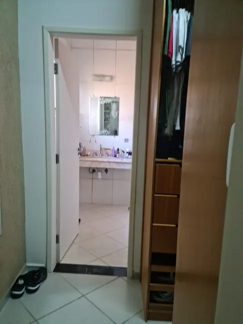 Casa de Condomínio com 3 quartos à venda, 230m2 em Pindamonhangaba - SP - imagem 8 Foto 8 de Casa de Condomínio com 3 quartos à venda, 230m2 em Pindamonhangaba - SP