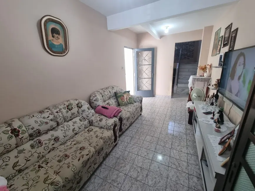 Sobrado com 4 quartos à venda, 106m2 em Pedregulho, Guaratingueta - SP - imagem 5 Foto 5 de Sobrado com 4 quartos à venda, 106m2 em Pedregulho, Guaratingueta - SP