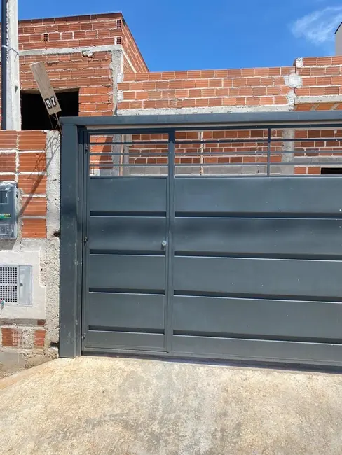 Foto 2 de Casa com 2 quartos à venda, 72m2 em Pindamonhangaba - SP