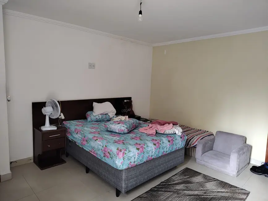 Foto 3 de Casa com 3 quartos à venda, 200m2 em Centro, Taubate - SP