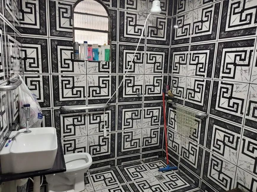 Foto 4 de Casa com 3 quartos à venda, 200m2 em Centro, Taubate - SP