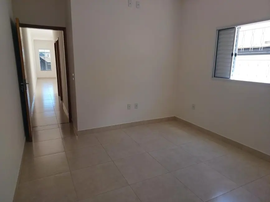 Foto 9 de Casa com 2 quartos à venda, 67m2 em Residencial Estoril, Taubate - SP
