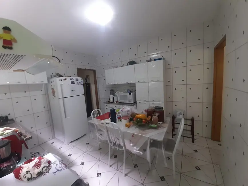 Foto 8 de Casa com 2 quartos à venda, 115m2 em Tremembe - SP