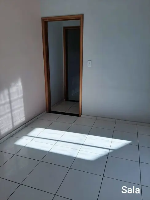 Foto 1 de Sobrado com 3 quartos à venda, 125m2 em Parque São Cristóvão, Taubate - SP