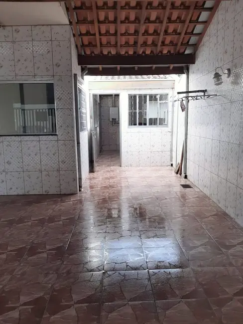 Foto 2 de Sobrado com 3 quartos à venda, 125m2 em Parque São Cristóvão, Taubate - SP