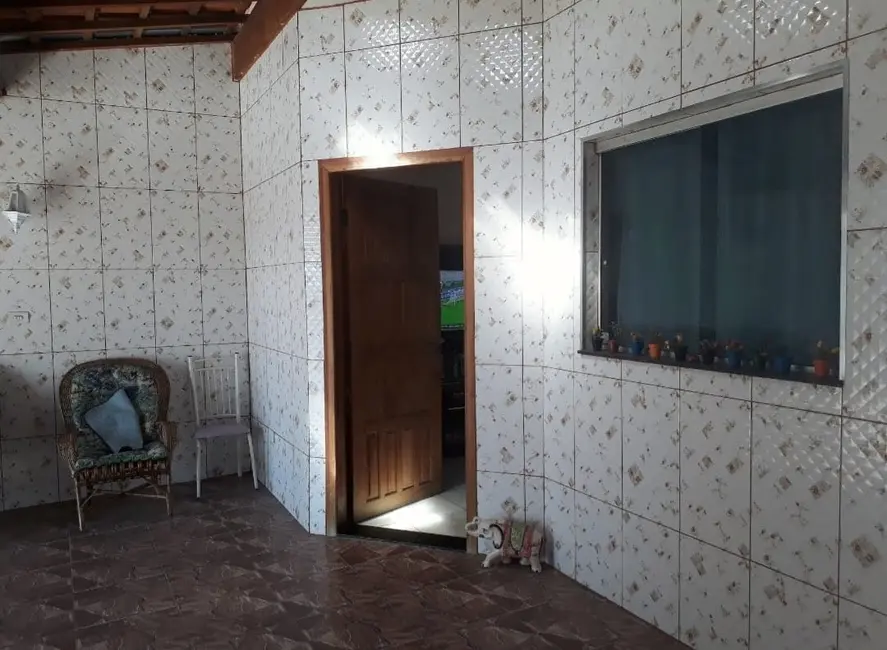 Foto 3 de Sobrado com 3 quartos à venda, 125m2 em Parque São Cristóvão, Taubate - SP