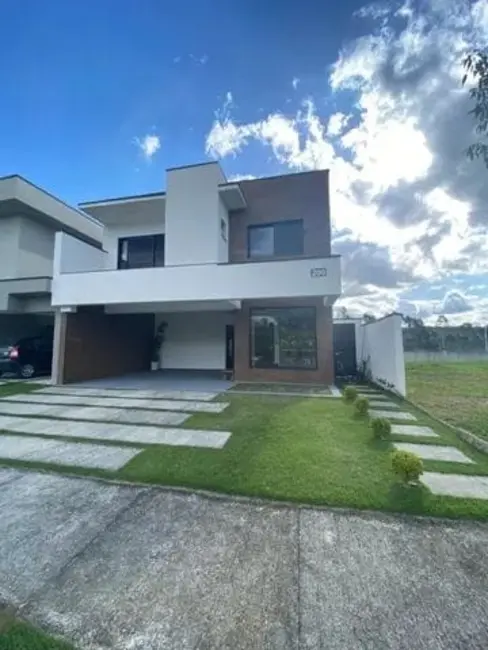 Foto 3 de Casa de Condomínio com 3 quartos à venda, 202m2 em Taubate - SP