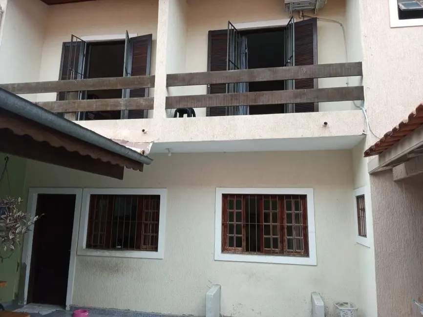 Foto 5 de Sobrado com 3 quartos à venda, 165m2 em Residencial e Comercial Cidade Morumbi, Pindamonhangaba - SP