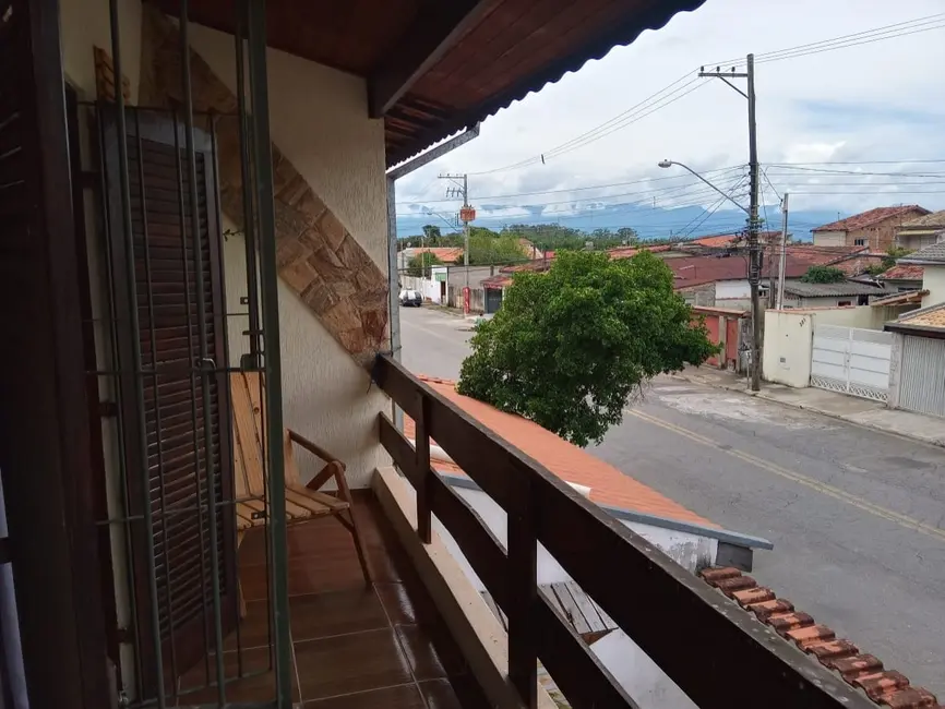 Foto 6 de Sobrado com 3 quartos à venda, 165m2 em Residencial e Comercial Cidade Morumbi, Pindamonhangaba - SP
