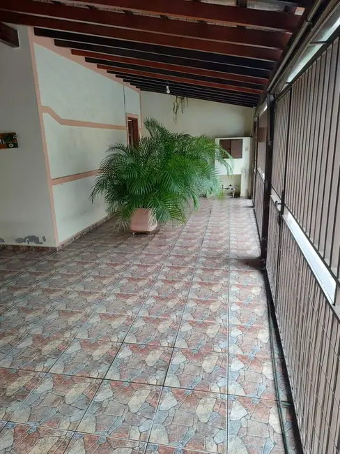 Foto 3 de Casa à venda, 260m2 em Crispim, Pindamonhangaba - SP
