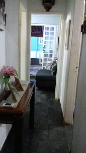 Foto 9 de Sobrado com 3 quartos à venda, 250m2 em Aparecida - SP